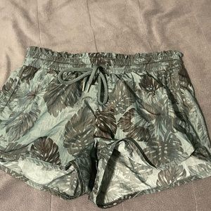 Aerie tropical shorts